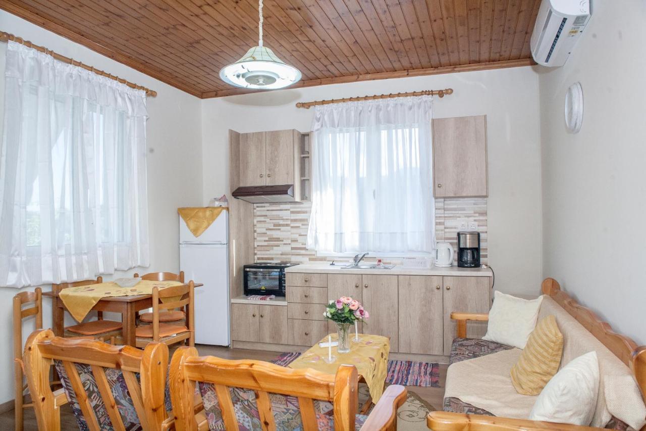 Casa Serena Asprogerakata Экстерьер фото